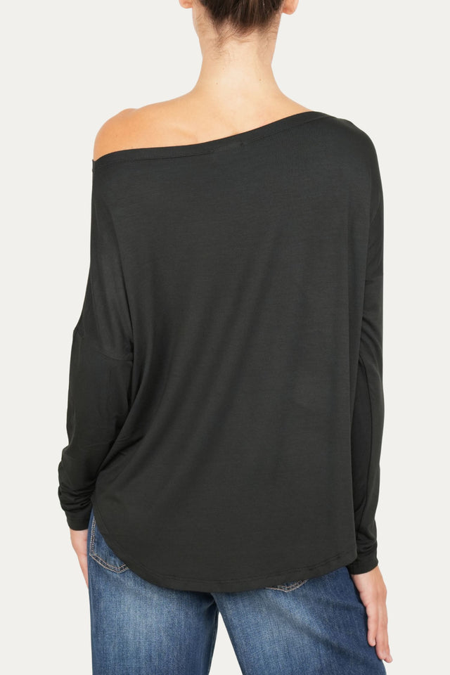 Maglia scollo barca spalla scesa Viscosa - Nero