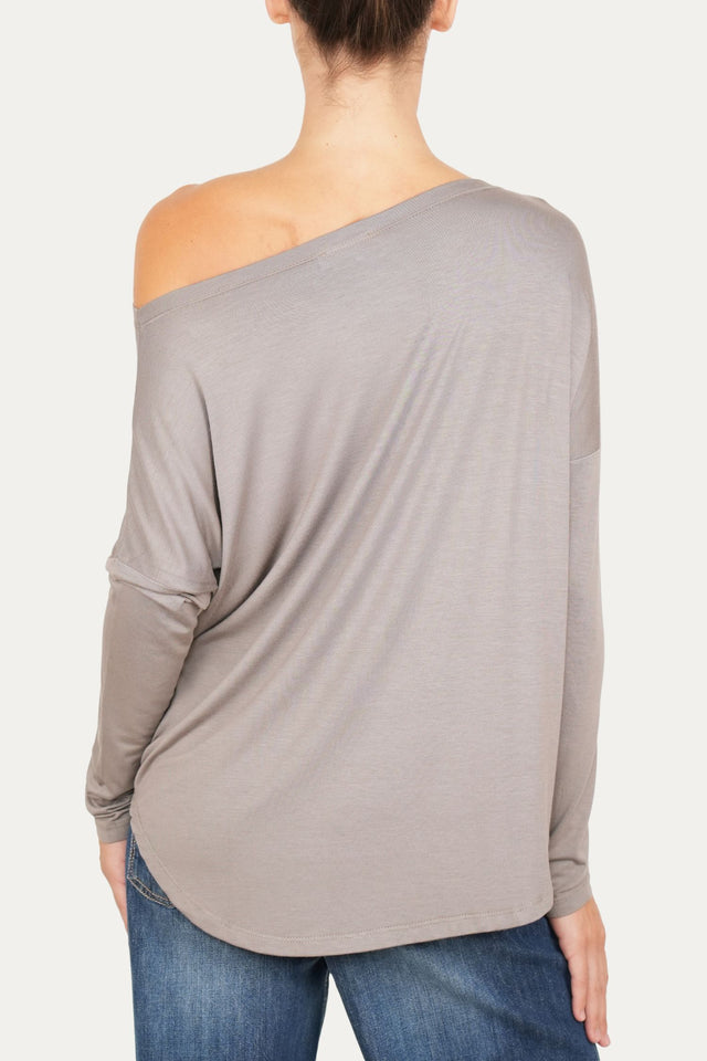 Maglia scollo barca spalla scesa Viscosa - Taupe
